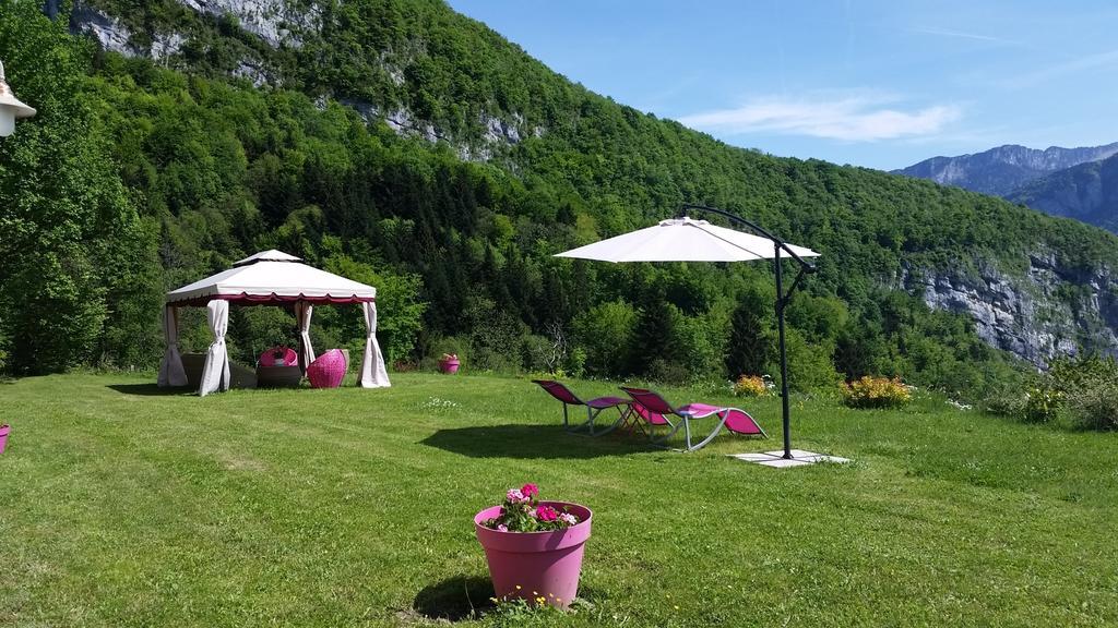La Maison Sur Les Nuages Hotel Saint-Christophe  Buitenkant foto