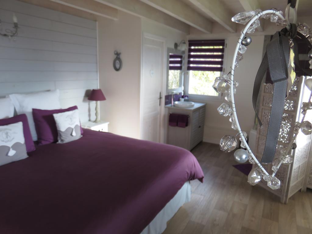 La Maison Sur Les Nuages Hotel Saint-Christophe  Kamer foto