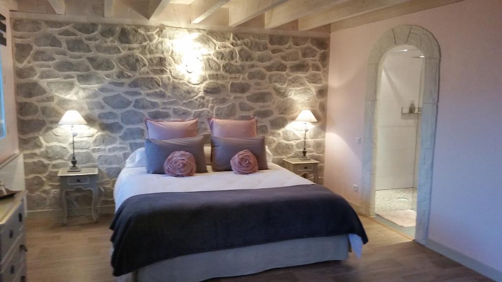 La Maison Sur Les Nuages Hotel Saint-Christophe  Kamer foto